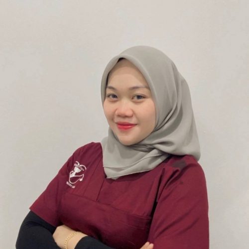 Nur Shazatul Shafarina binti Azahar - Receptionist